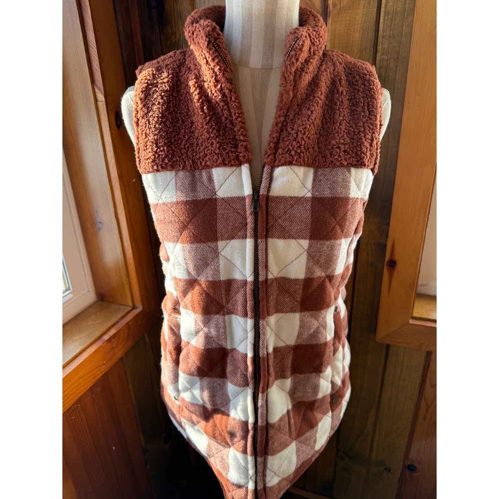Maurices‎ Womens Plaid Sherpa Lined Vest Size S Rust White Quilted Gilet